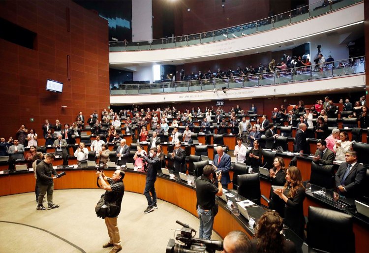 Se confronta oposición y Morena por iniciativa para desaparecer el fuero