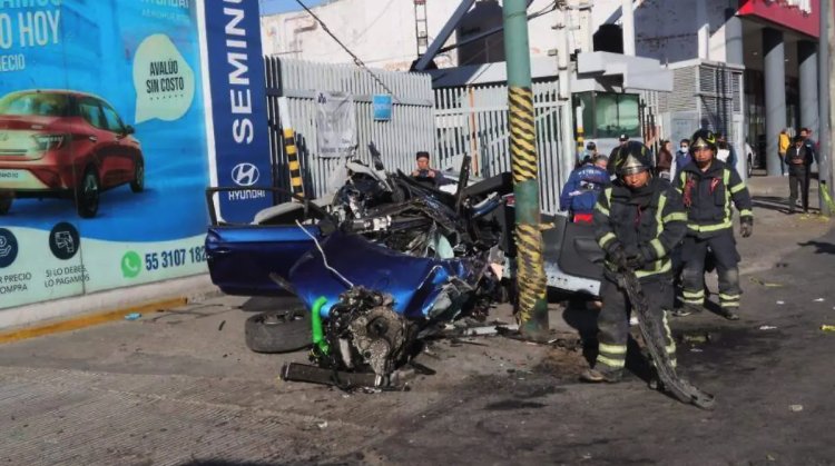 Choque cerca del aeropuerto de la CDMX deja cuatro jóvenes muertos