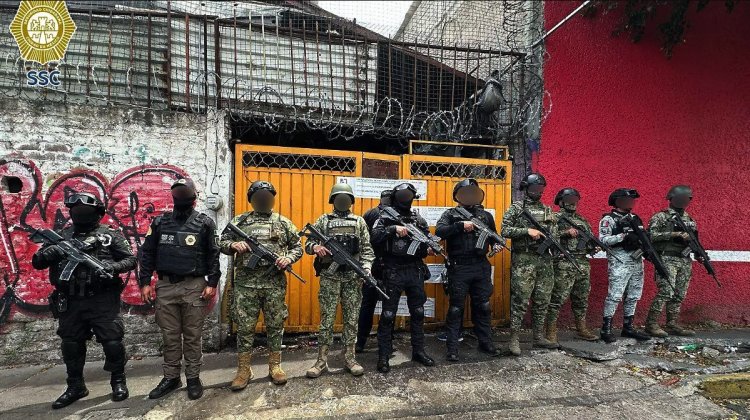 Aseguran más de 40 toneladas de autopartes robadas tras cateo en Iztapalapa