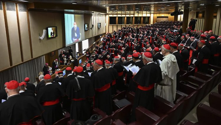 Anuncian fecha para dar inicio con elección del nuevo Papa
