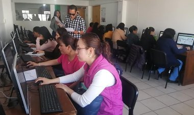 Llaman a garantizar condiciones laborales dignas para los maestros en México