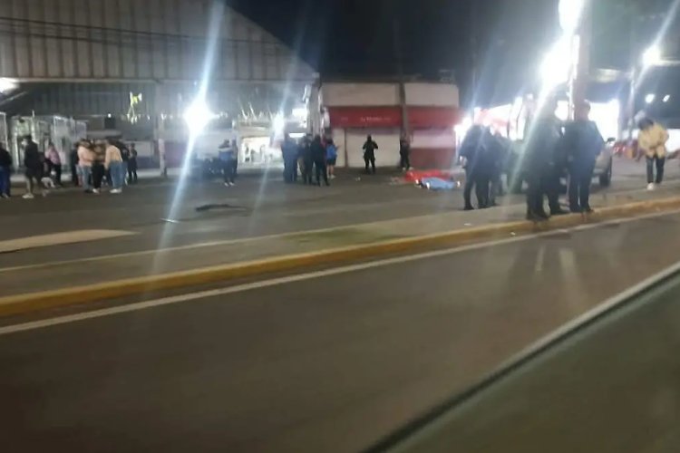 Conductor borracho atropella y mata a un taquero frente al Mercado Evolución de Ixtapaluca