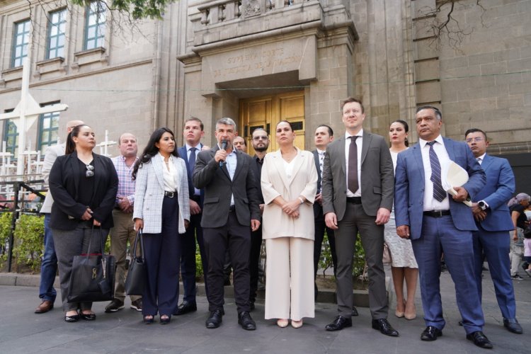 Presentan controversia constitucional contra Ley de Transparencia