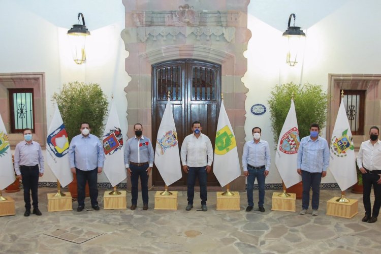 Políticos de Morena intercambian señalamientos por casos de corrupción