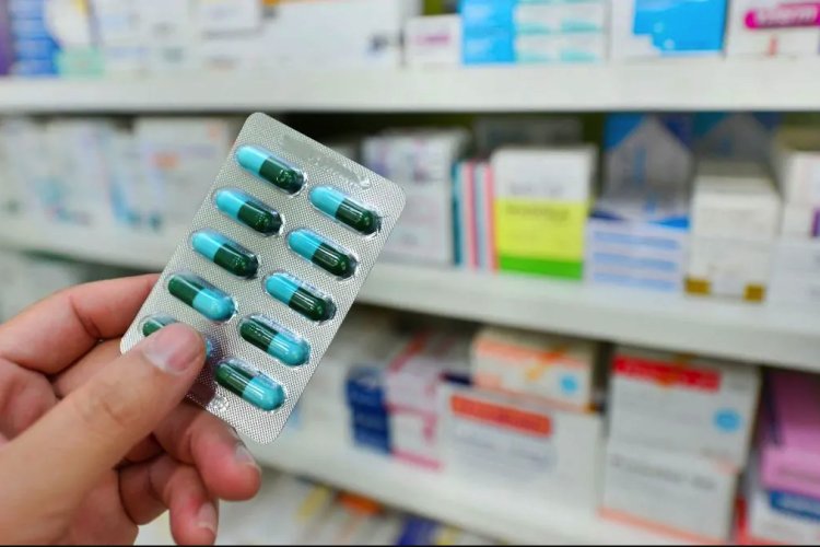 Continuará desabasto de medicamentos mientras se ajustan problemas con licitaciones