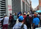 Presuntos maestros de Guerrero, vandalizan y queman edificio del SNTE en la CDMX