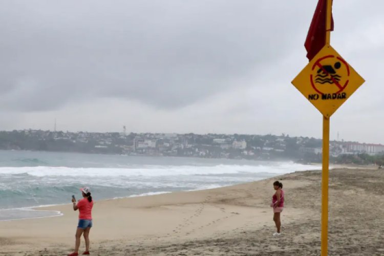 Huracán Erick se fortalece y tocará tierra como categoría 3