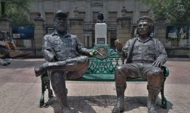 Retiran “Monumento Encuentro” en alcaldía Cuauhtémoc; Sheinbaum invita a reubicarlo