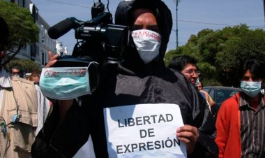 Documentan agresiones y censura oficial a periodistas al menos cada 12 horas
