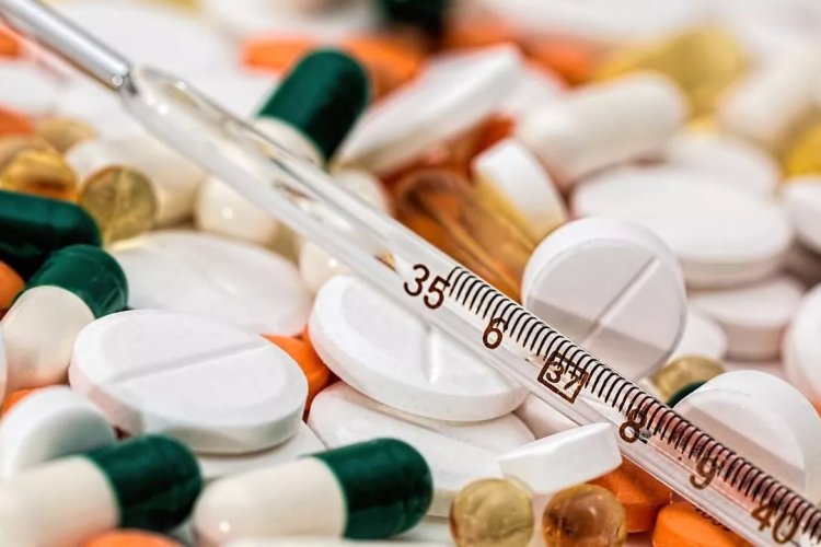 Exigen a gobierno federal resolver crisis por desabasto de medicamentos