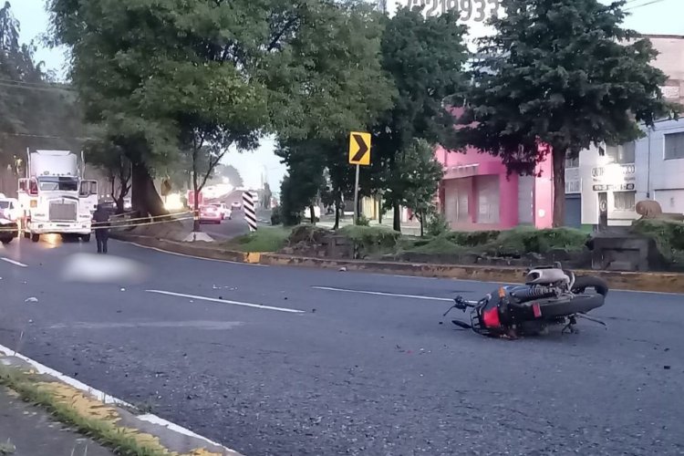 Accidente vehicular en Paseo Tollocan deja un joven muerto