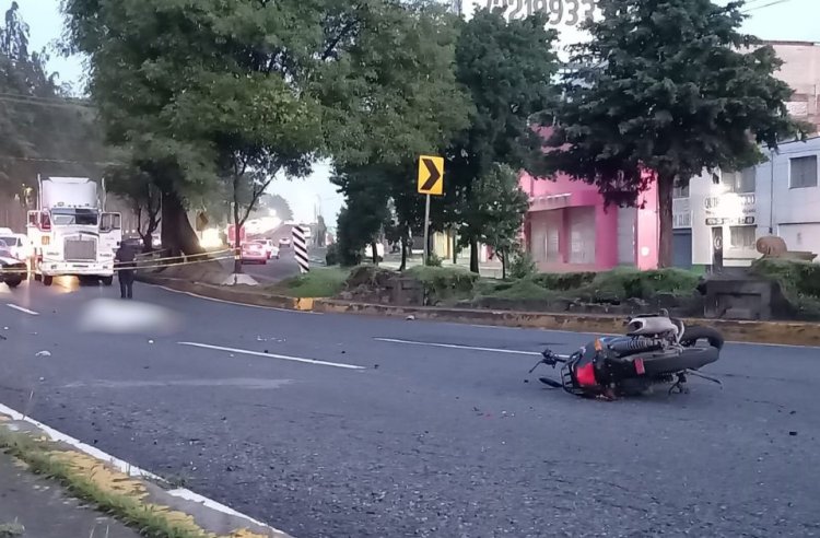 Accidente vehicular en Paseo Tollocan deja un joven muerto