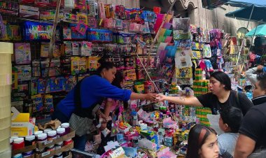 Incrementan precios en útiles escolares; padres gastarán cerca de 3 mil pesos en cada estudiante