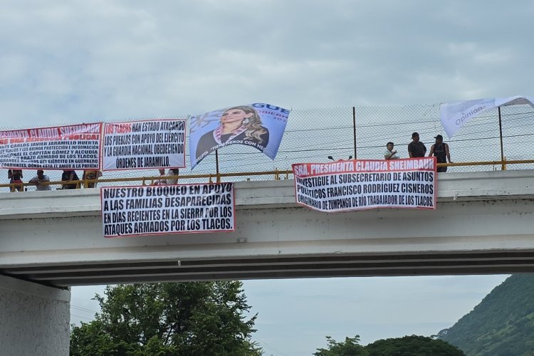 Con bloqueos denuncian violencia, desplazamientos y desapariciones en Guerrero