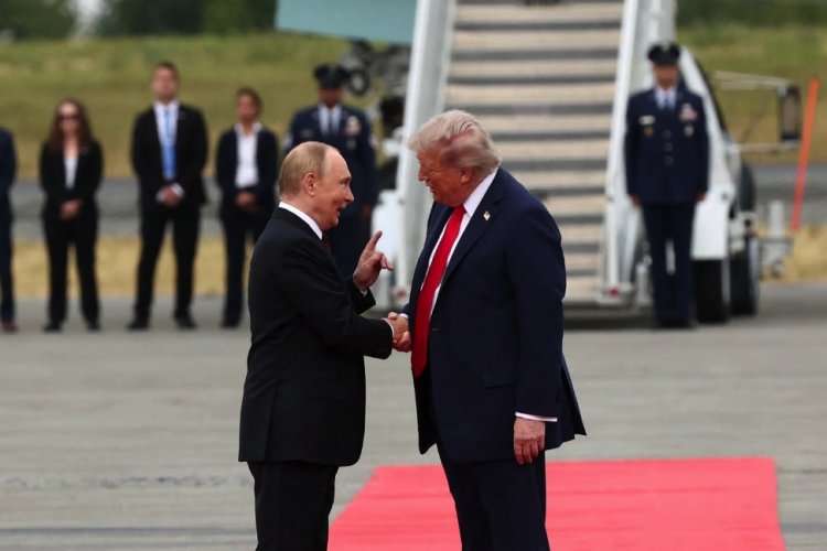 Cobertura: Inicia la reunión entre Trump y Putin en Alaska