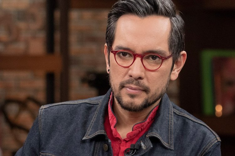 Sheinbaum propone al conductor de televisión Genaro Lozano como embajador en Italia