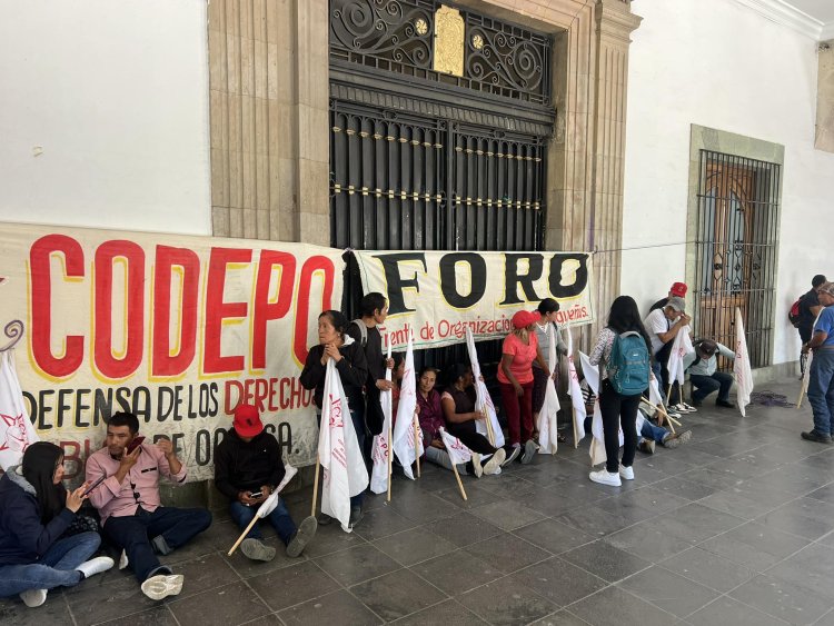 FORO denuncia amenazas de gobierno de Jara para desalojar Zócalo de Oaxaca