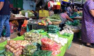Alimentos y servicios encarecieron la vida en agosto; según cifras del Inegi