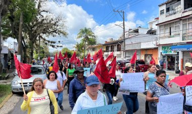 Vecinos de Xalapa exigen a CMAS solución a crisis de agua y drenaje que afecta a más de 10 mil habitantes