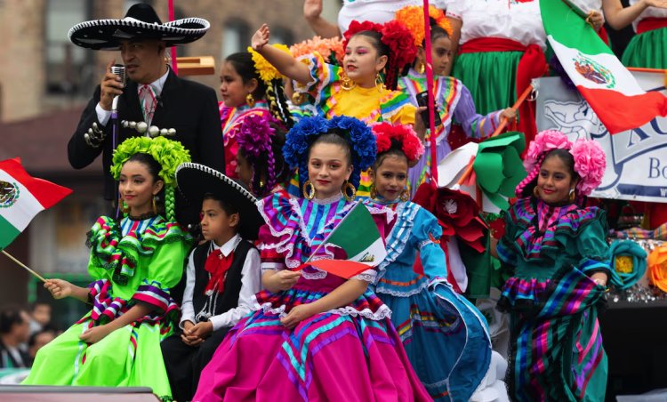 Sheinbaum pide precaución a connacionales en fiestas patrias en EUUU