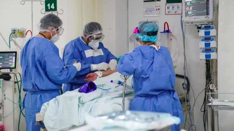 Se duplicó población sin acceso a salud en México