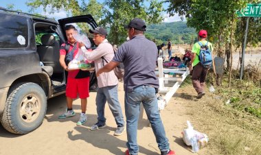 Insuficiente apoyo gubernamental en Hidalgo: más de 100 comunidades continúan incomunicadas sin alimentos ni servicios básicos.