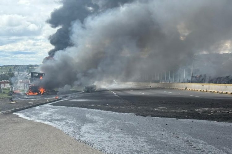 Choque y explosión de pipa ocasiona cierre en la México-Puebla