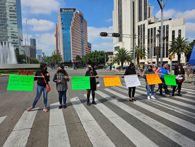 Trabajadores del SAT anuncian paro nacional; oficinas en CDMX permanecerán cerradas