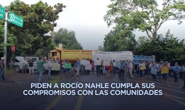 Comunidades y organizaciones bloquean la Costera del Golfo ante falta de atención del gobierno estatal