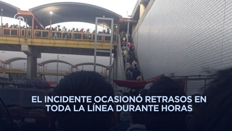 Tren descompuesto ocasiona retrasos y aglomeraciones en Metro La Paz