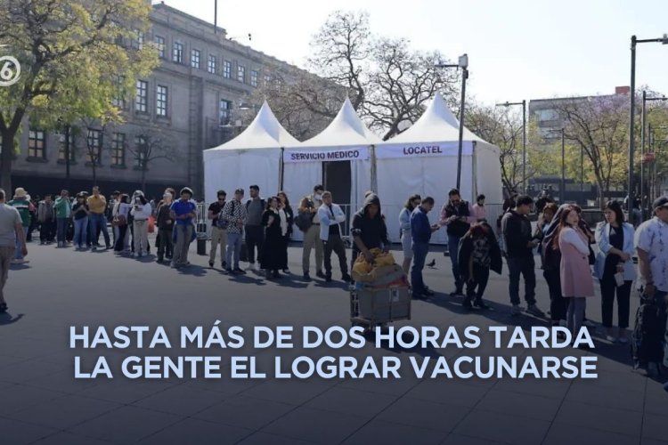 Demanda de vacuna del sarampión en CDMX provoca largas filas