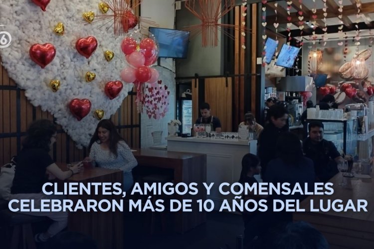 Alegría y sabor marcan el 13 aniversario de Huitzi Café Toluca