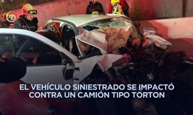 Mueren tres personas tras choque en calzada Ignacio Zaragoza