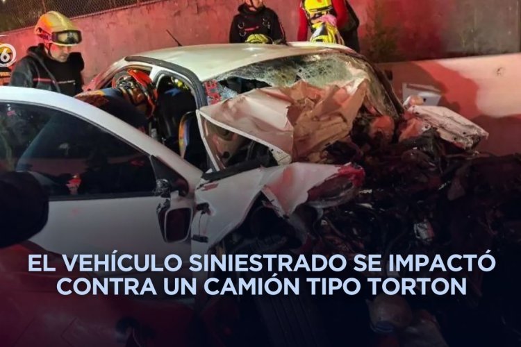Mueren tres personas tras choque en calzada Ignacio Zaragoza