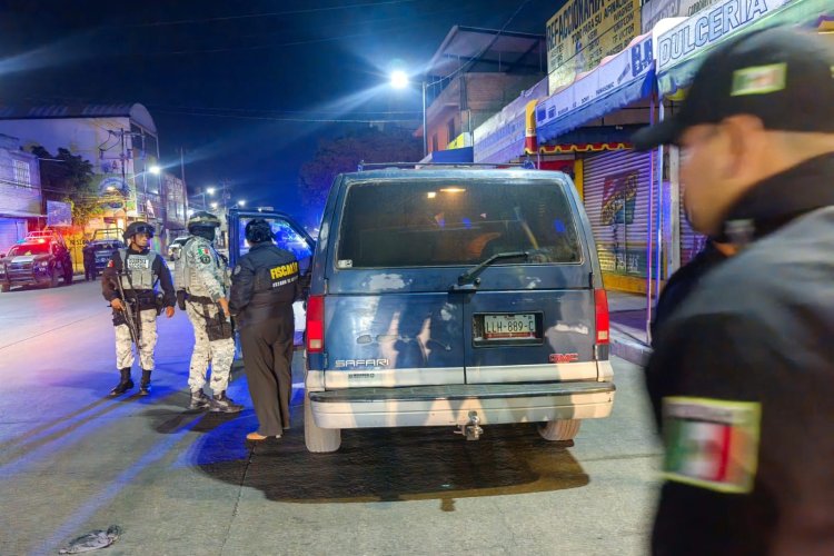 Detienen a dos personas durante operativo en Valle de Chalco