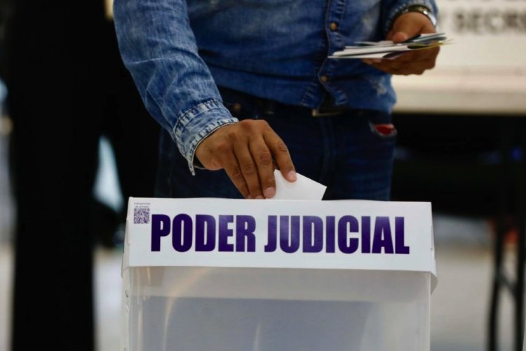Sheinbaum propone aplazar elección judicial hasta 2028