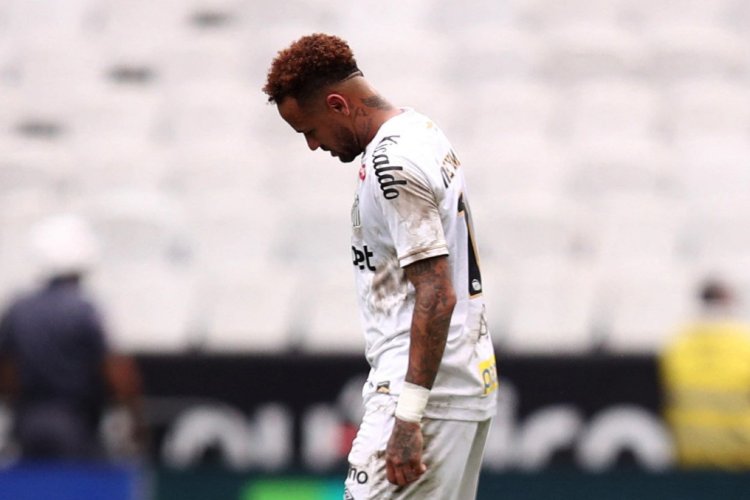 Neymar en riesgo para el Mundial con Brasil por lesión muscular