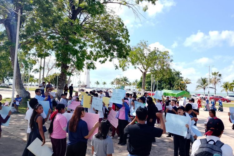 Estudiantes de Carrillo Puerto van a protesta