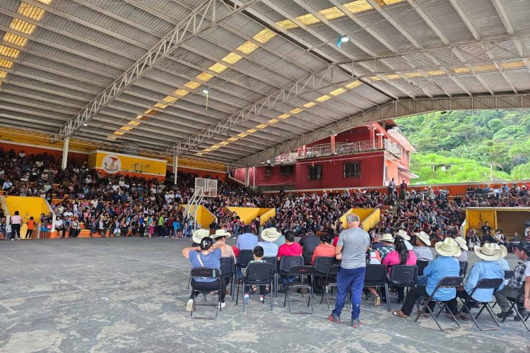 Pueblo organizado ha impulsado el progreso de Huitzilan de Serdán: Adalid Córdova