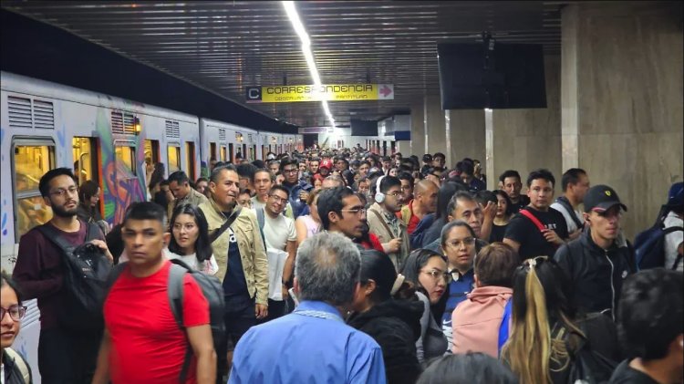 Metro se ve rebasado durante primer noche de nuevos cierres en Línea 2